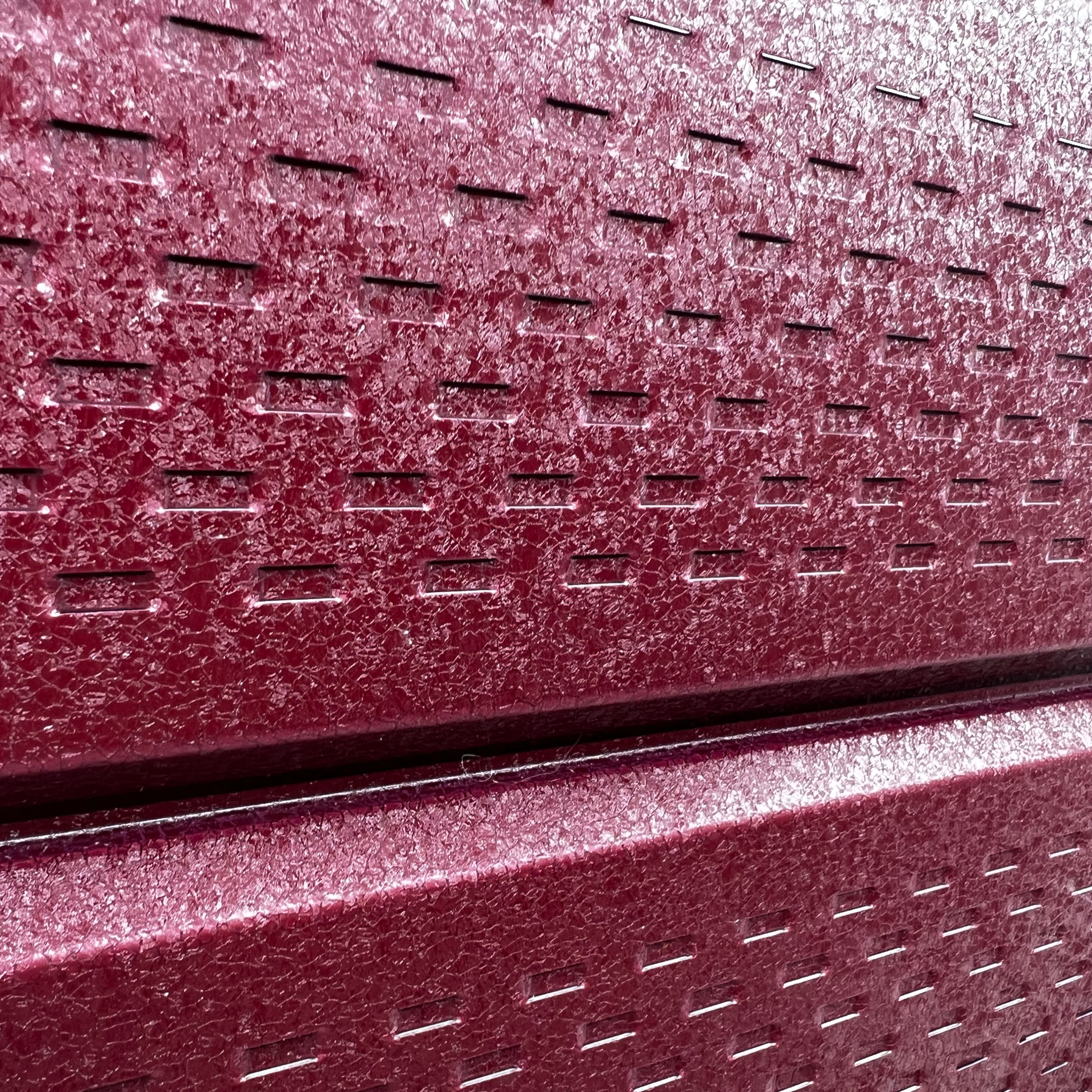 Lambriu Metalic Perforat Saturn,  Visina RAL 3005