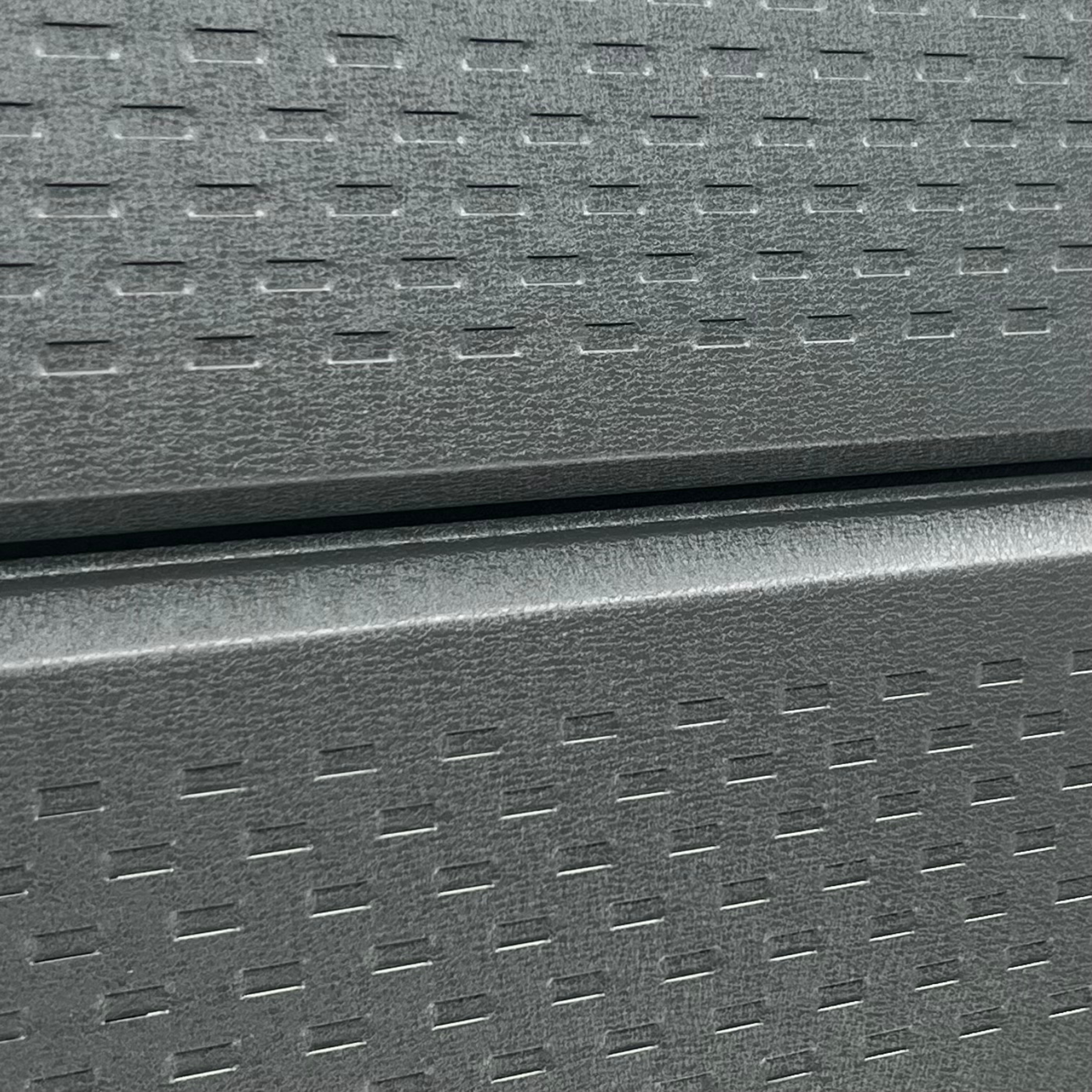 Saturn | Lambriu Perforat | Gri Grafit | RAL 7024