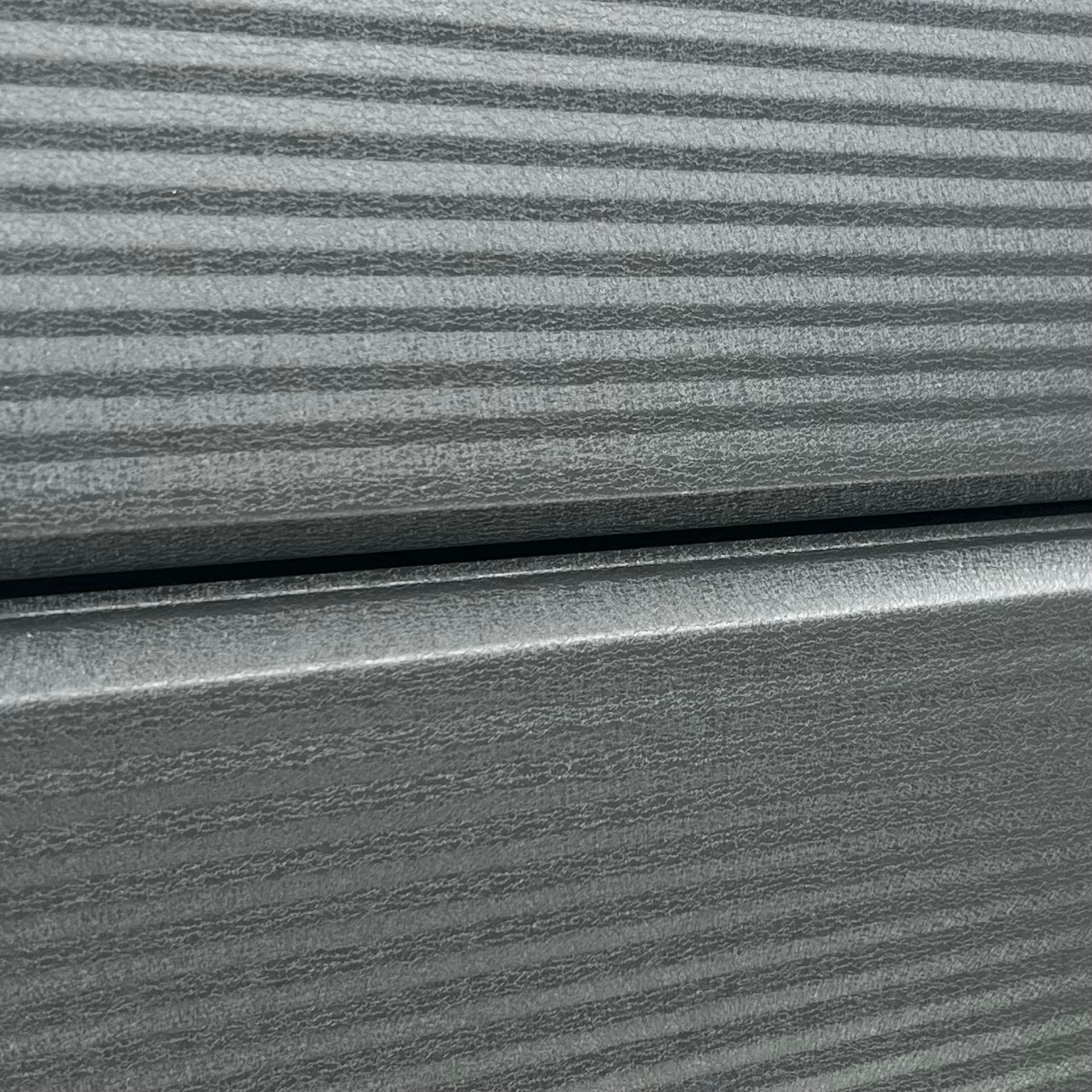 Lambriu Metalic Striat Venus, Gri Grafit RAL 7024