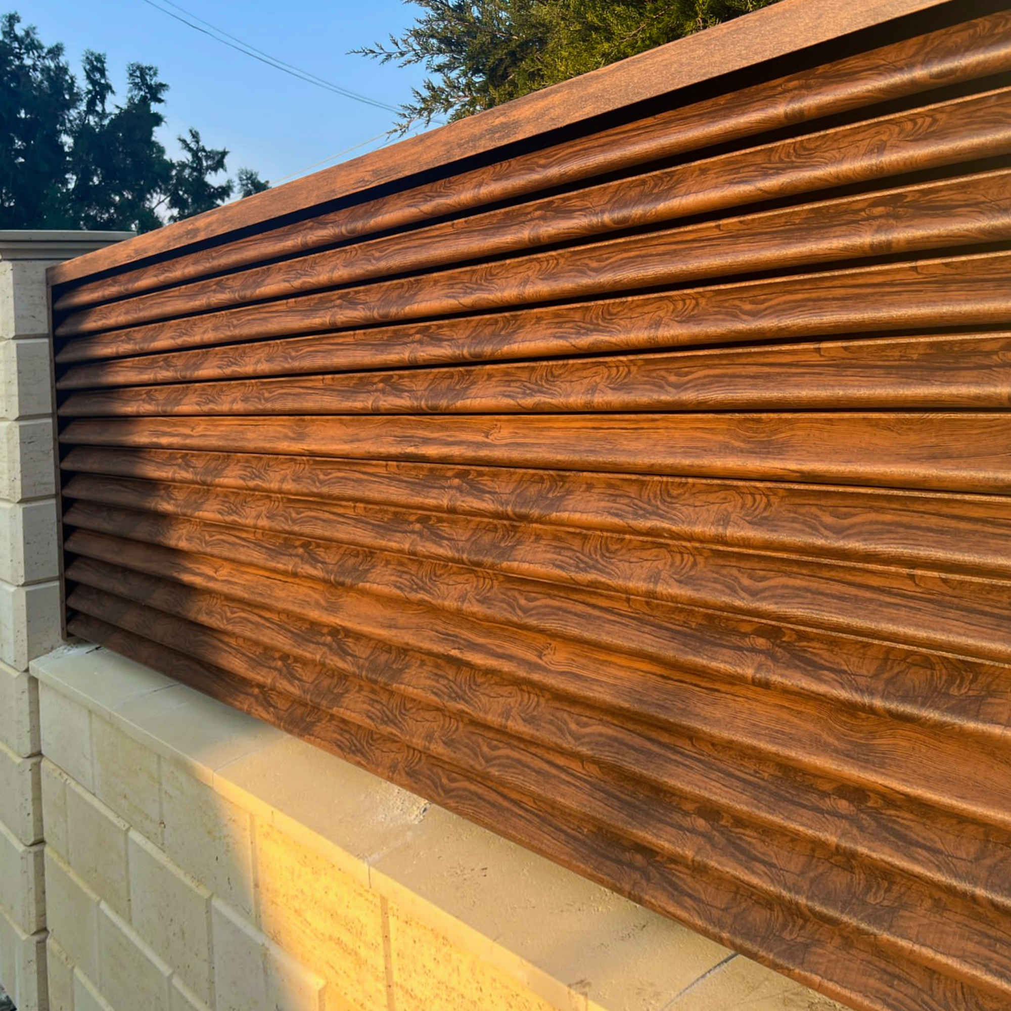 Gard Jaluzele Piramida | Mahon