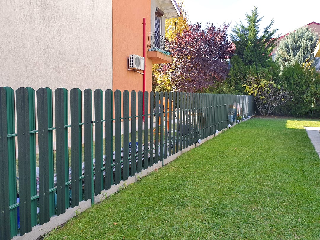 Verde Pin | RAL 6005 - Mici Imperfecțiuni
